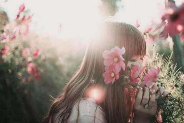 夸女孩漂亮有气质的句子